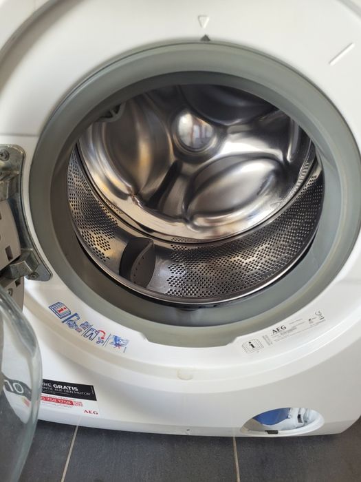 Sprzedam pralkę firmy AEG 7 kg 1400 obr z możliwością dostawy
