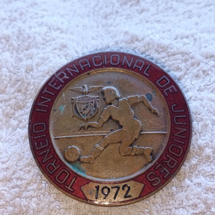 Crachá torneio internacional de juniores 1972 S L BENFICA