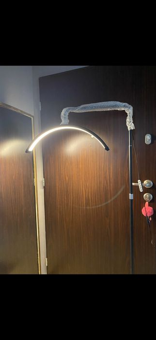 Półksiężyc lampa kosmetyczna