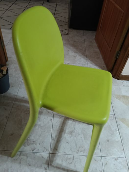 Cadeira IKEA criança