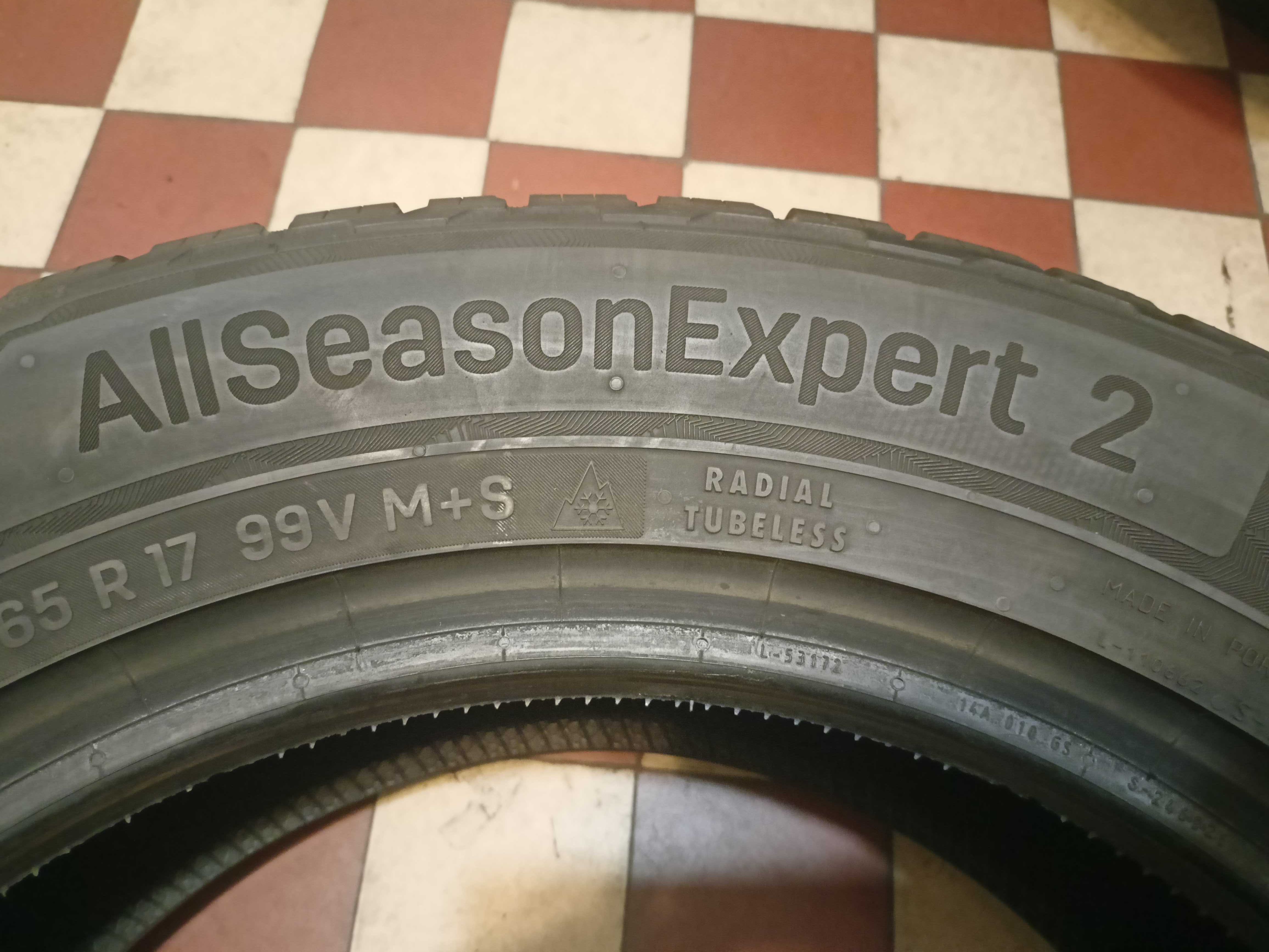 Uniroyal AllSeasonExpert 2 215/65R17 99V