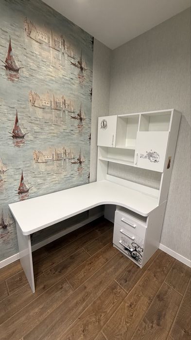 Продамо письмовий стіл