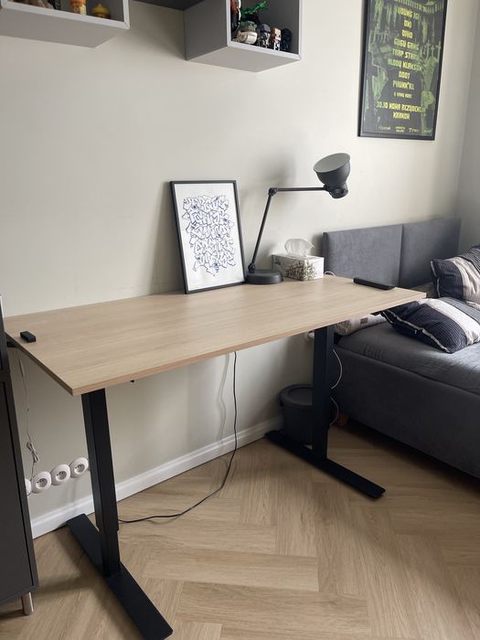 Biurko z regulacją wysokości TROTTEN