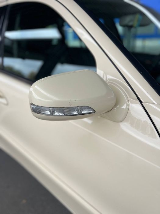 Mercedes Benz E200