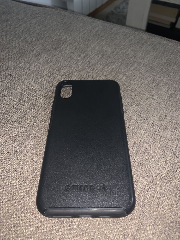 Capa otterbox iphone XS Max