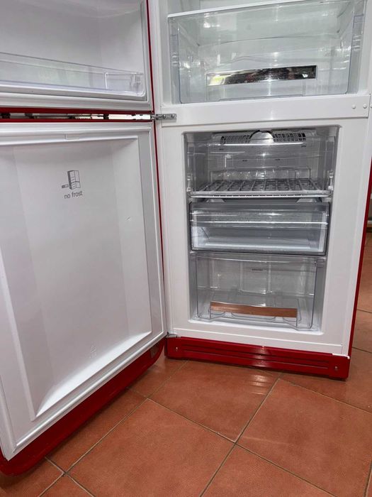 Холодильник, двухкамерный, Итальянский