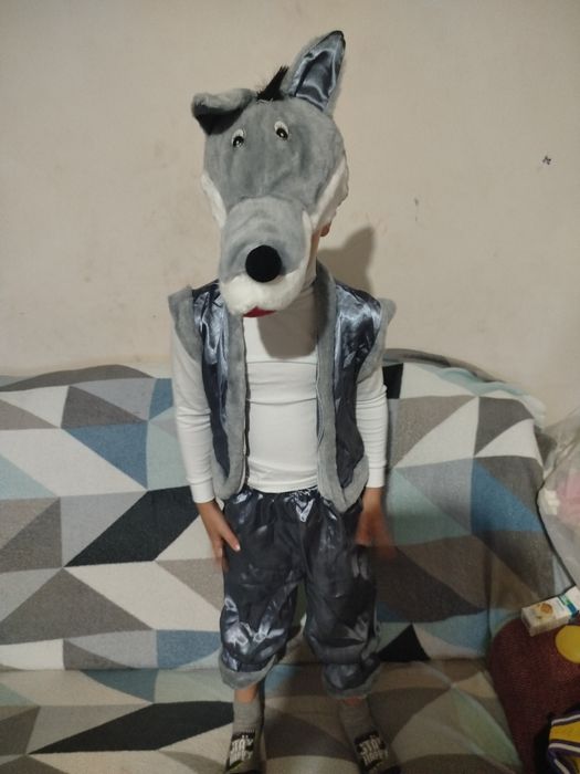 Дитячі святкові костюми