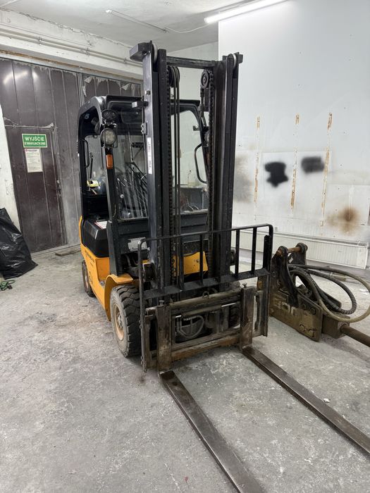 Wózek widłowy Nissan FG18