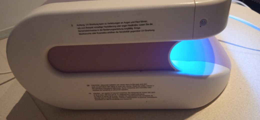 Lampa LED UV do paznokci hybrydowych