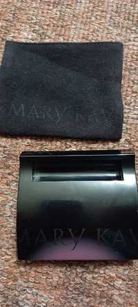 Футляр Mary Kay з пудрою