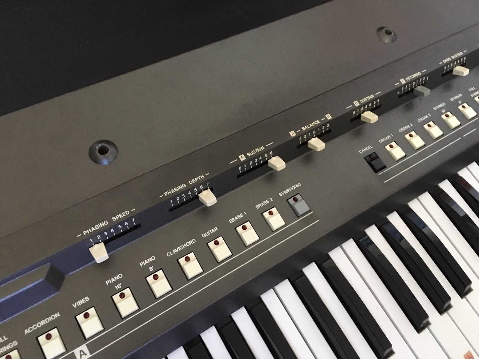 Elka Twin 61 analogowy syntezator string lata 70/80