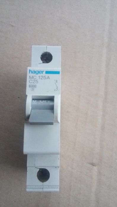 Автоматичні виключателі HAGER, Moeller, Розетки