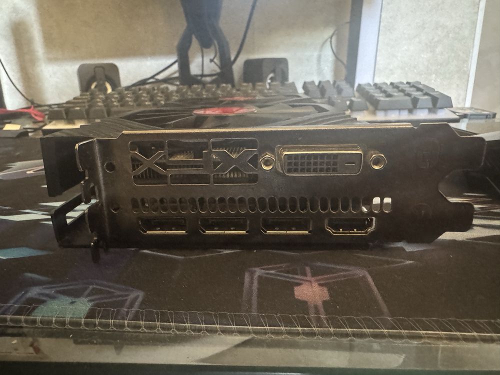 AMD Radeon XFX RX580 8gb 256bit Gddr5 Как новая