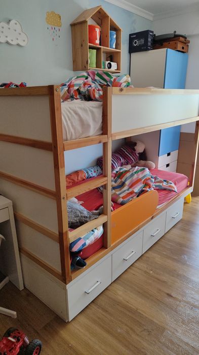 Cama beliche Kura ikea + gaveteiro + 1 OU 2 colchoes