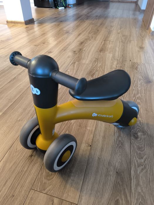 Rowerek biegowy Kinder Kraft na 3 kółkach