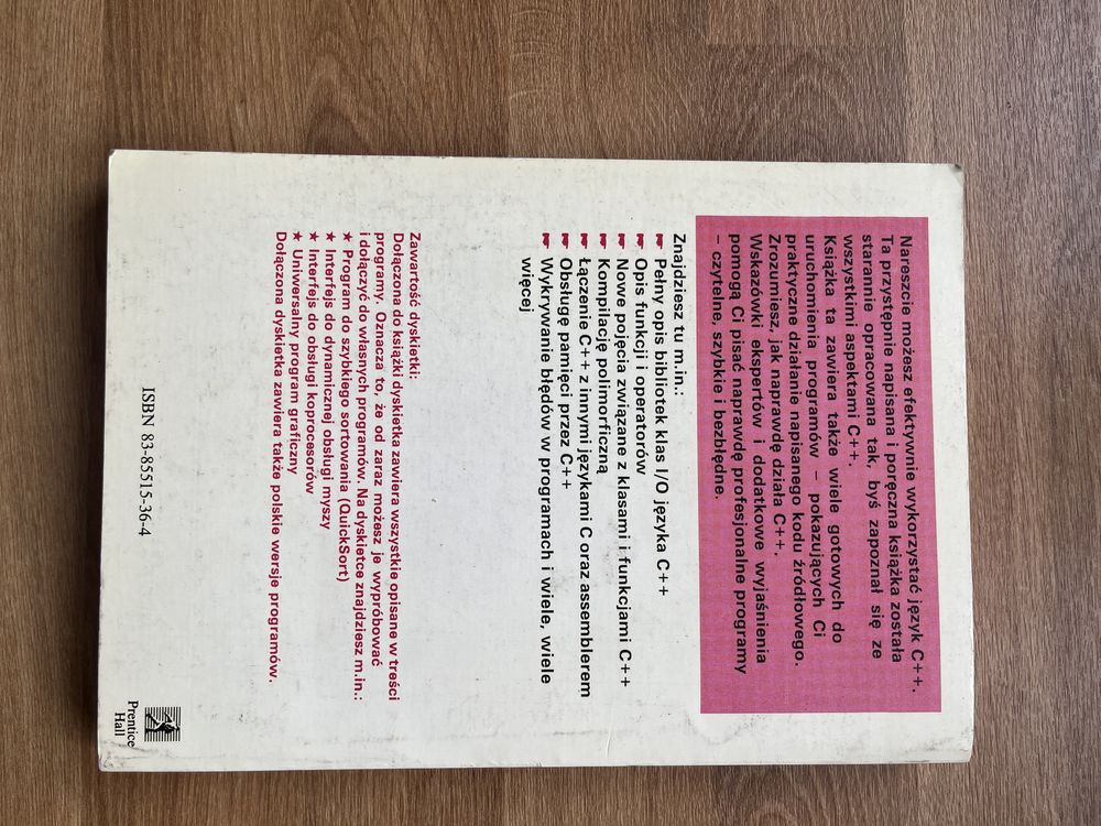 Podręcznik „Czysty Kod. Podręcznik dobrego programisty.”