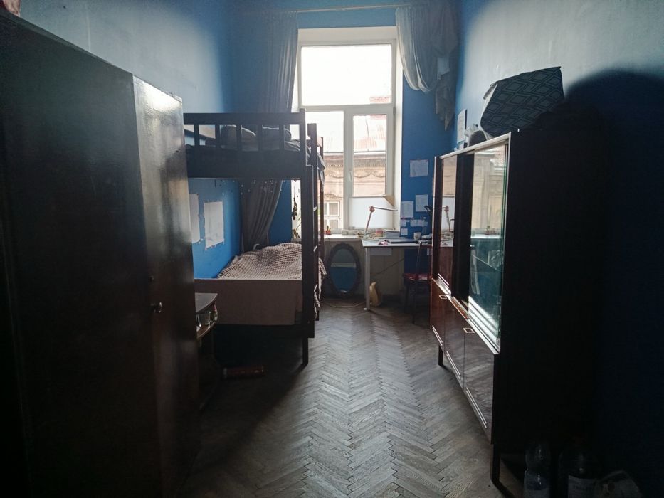 Шукаємо дівчину для підселення у кімнату