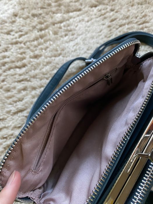 Продаю нову красиву сумочку з фурнітурою.