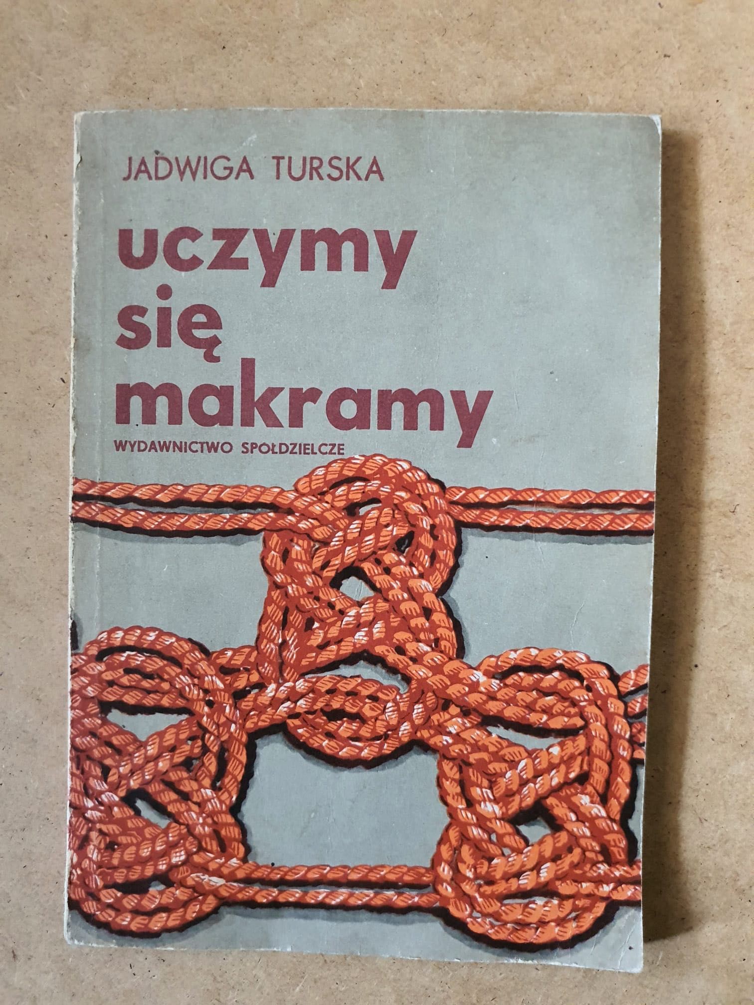 Uczymy się makramy - podręcznik