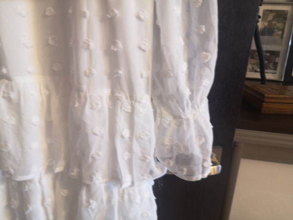 Biała sukienka boho