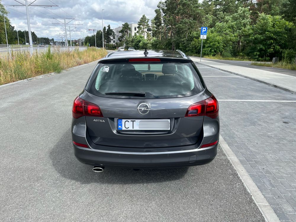 Opel Astra j IV sports tourer 1.4T 120KM Bezwypadkowy 1 wł