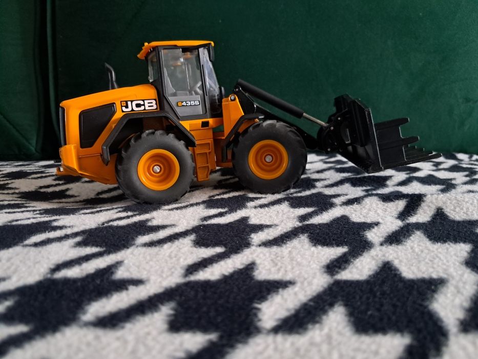 Siku ładowarka kołowa JCB 1:32