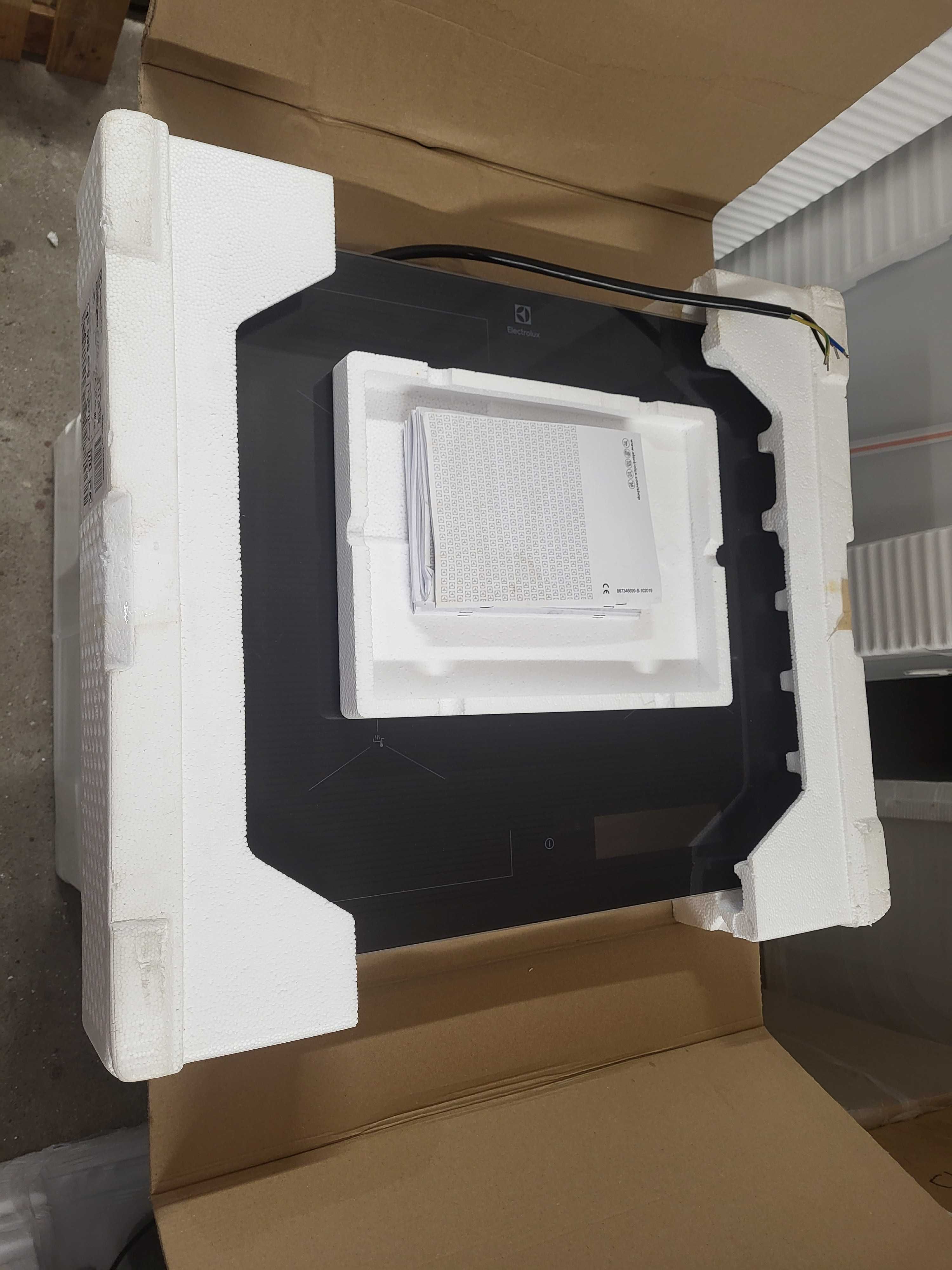 Płyta indukcyjna Electrolux EIS 6448 (NOWA)