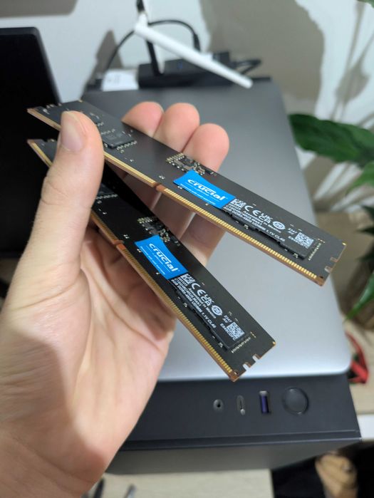 Crucial 2x8GB DDR5-4800 (16GB)