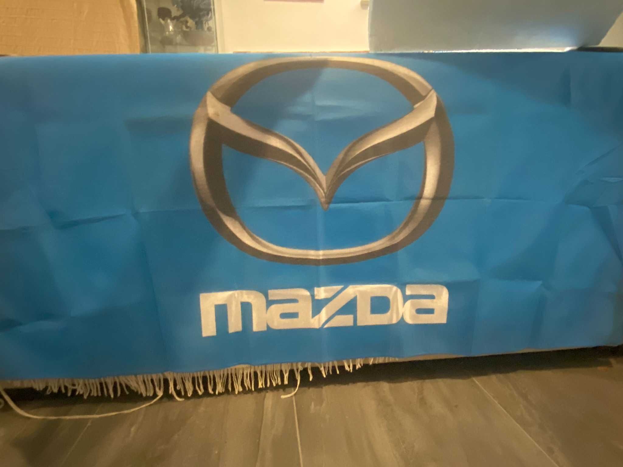 Bandeiras 150cm Nissan e Mazda