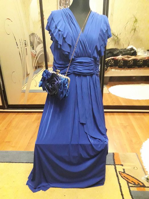 ДЕШЕВО нарядні сукні