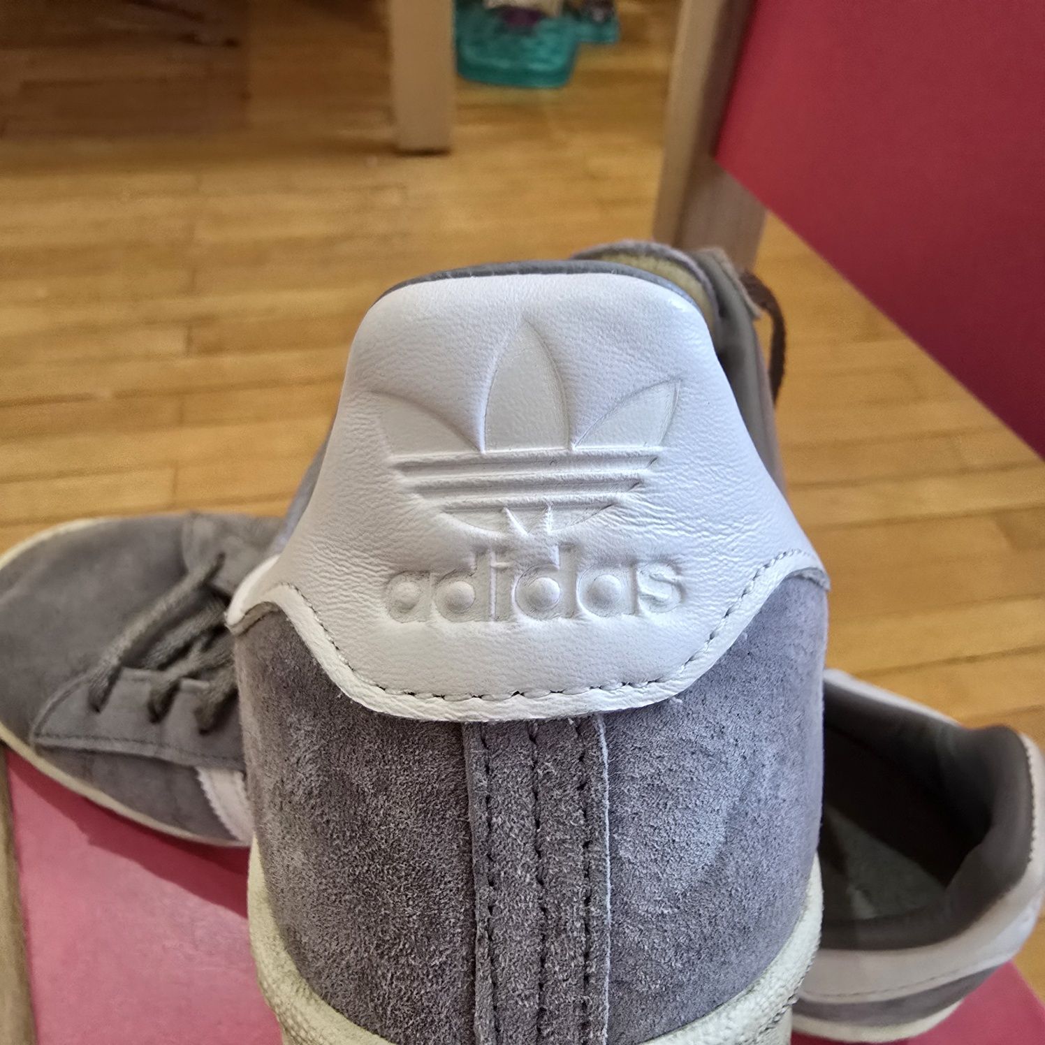 Продам кросівки Adidas originals CAMPUS 80s