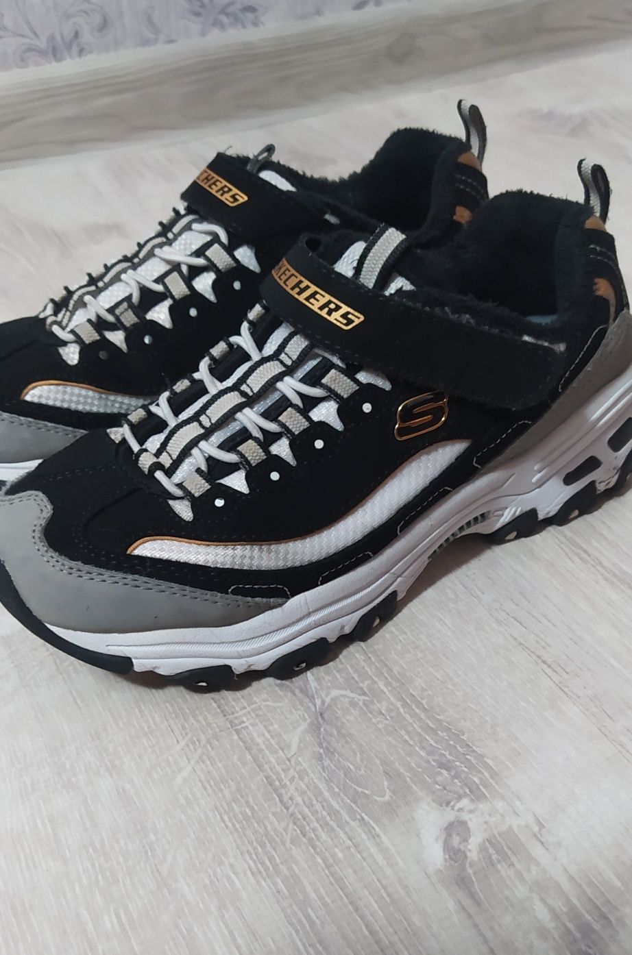 Кросівки Skechers 35р