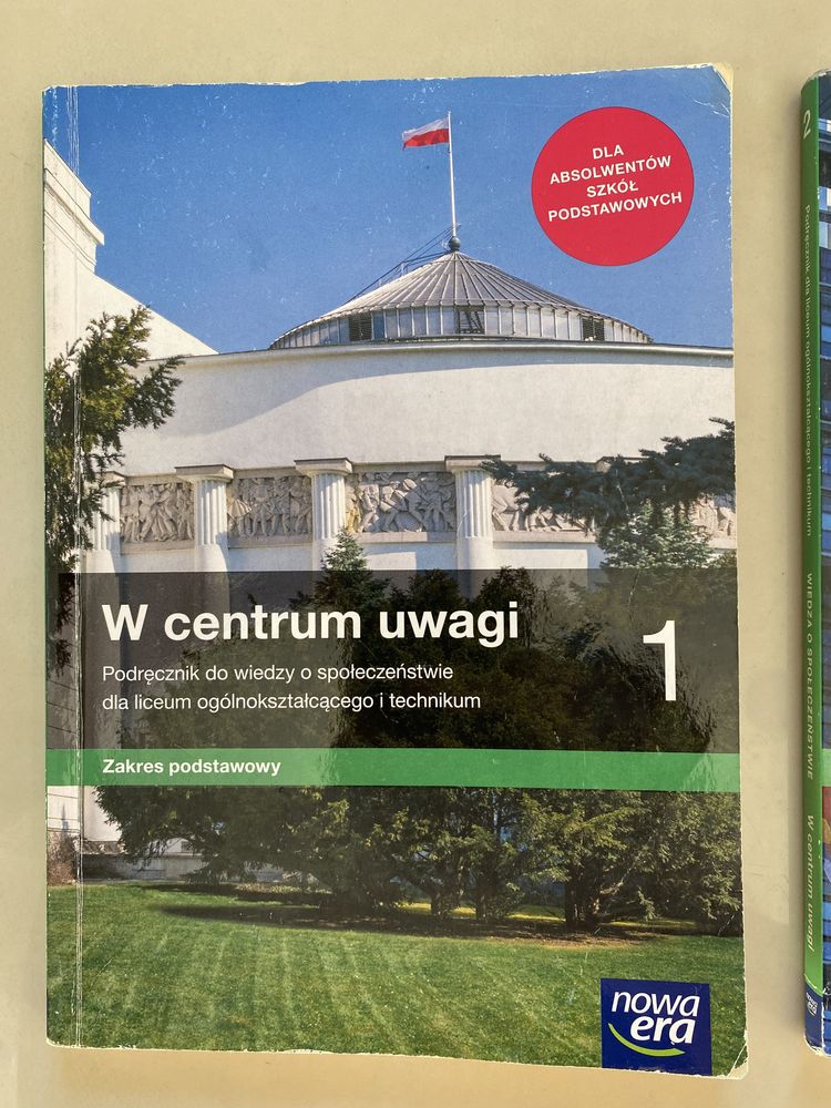 W centrum uwagi 1 i 2 podręcznik WOS