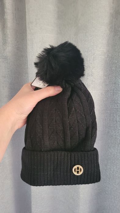 XHX czarna nowa czapka zimowa z pomponem ocieplana