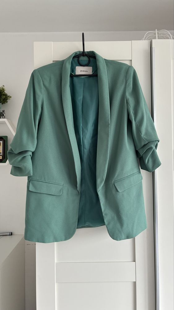 Stradivarius XS/34 zielona marynarka