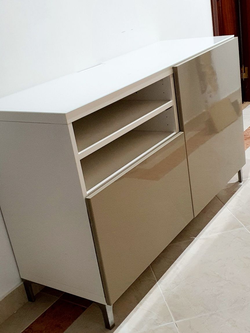 Móvel TV ikea besta 1.20m