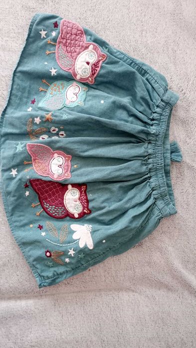 Sprzedam spódnicę rozm. 98-104