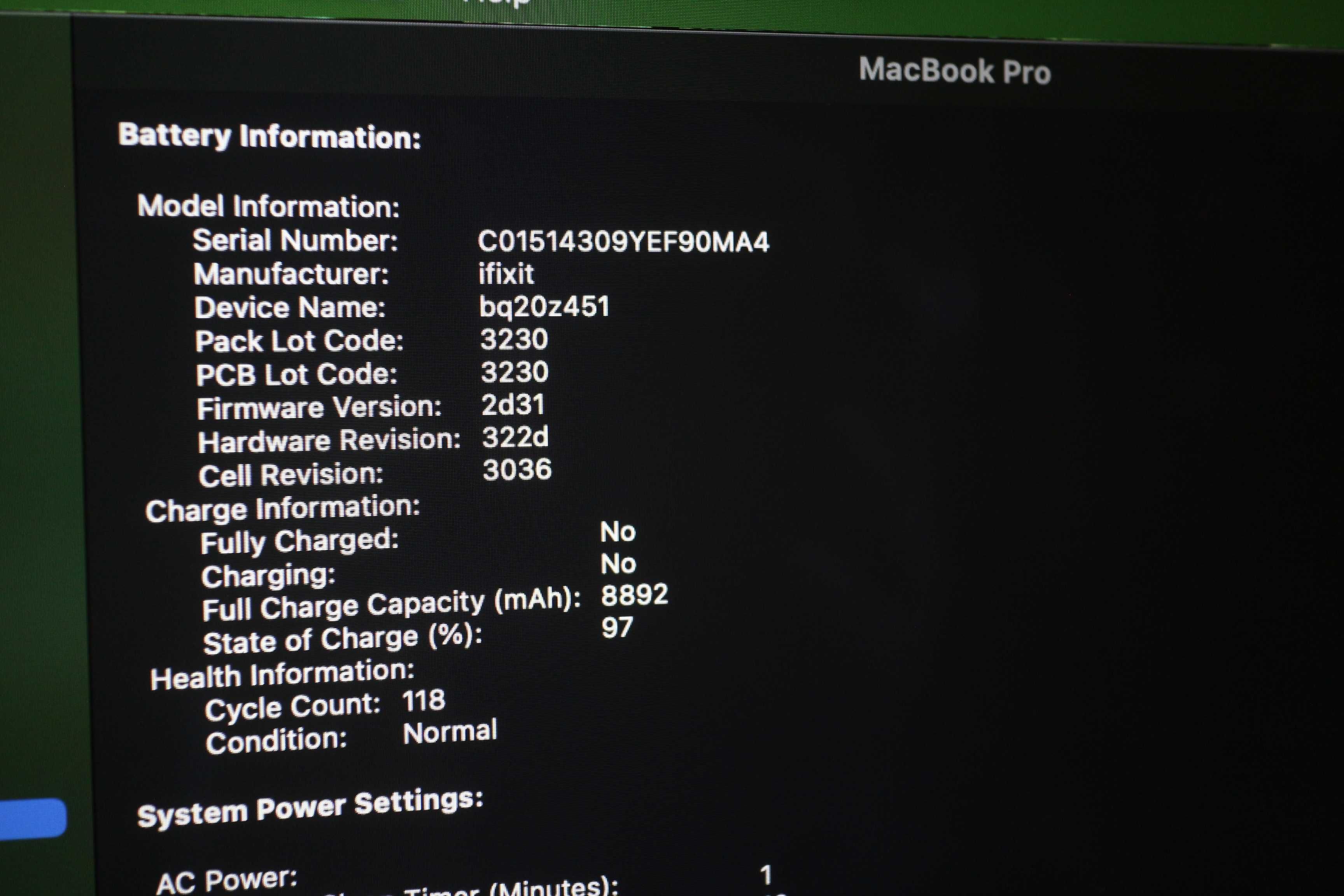Apple MacBook Pro 2015 15 cali i7 2.5 GHz\AMD R9 M370X\512Gb SSD\16 Gb