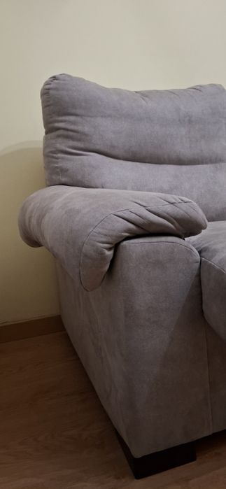 Sofá 2 lugares pele de pêssego