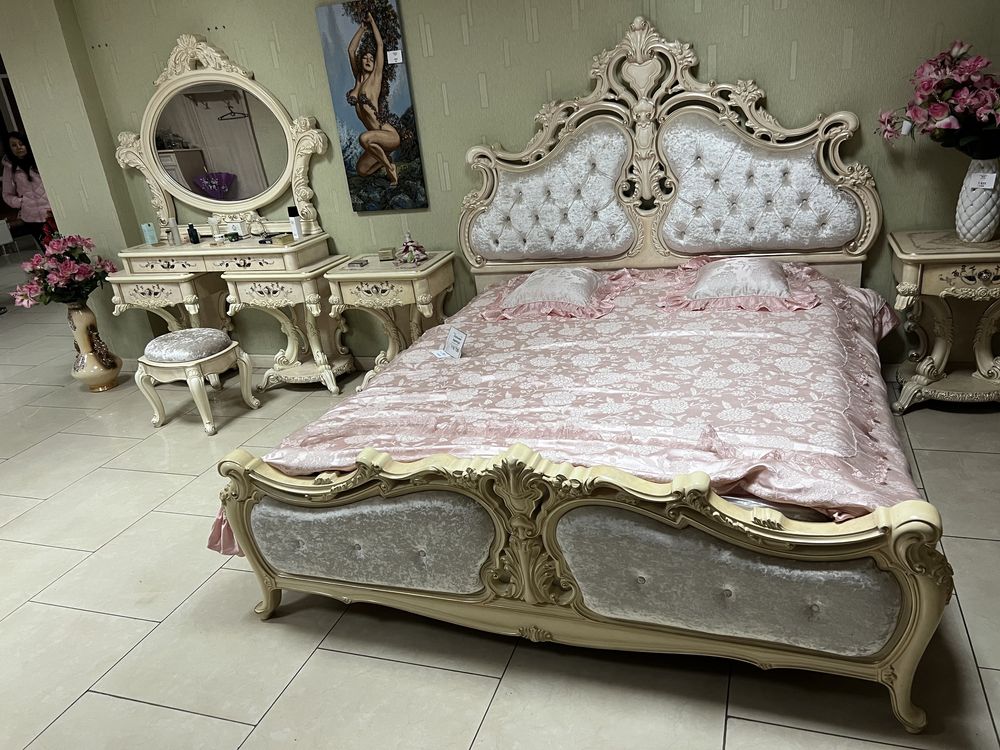 Элитная спальня в стиле барокко
