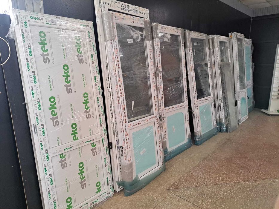 Продам окна1300грн. двери3700грн. пластик Вікна та двері