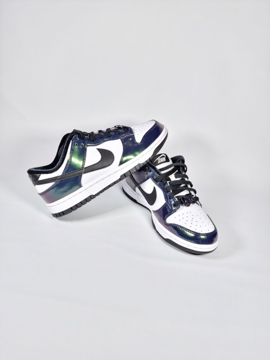 Nike Dunk Low Just Do It Iridescent