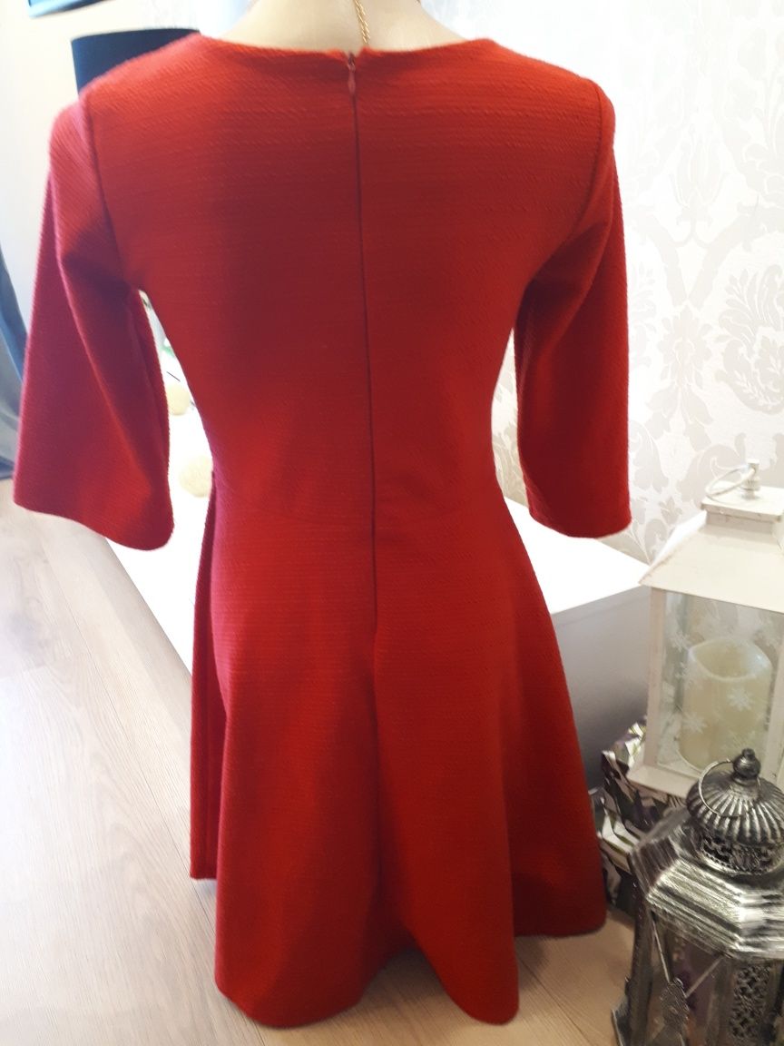 Piękna czerwona sukienka Nowa