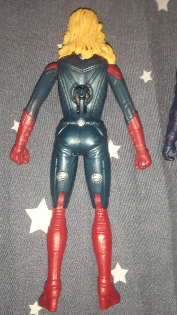 Продам коллекционные игрушку Marvel  Капитан Марвел