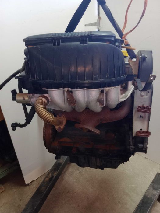 Motor Renault F8Q 1.9D com bomba elétrica Kangoo Clio Impecável