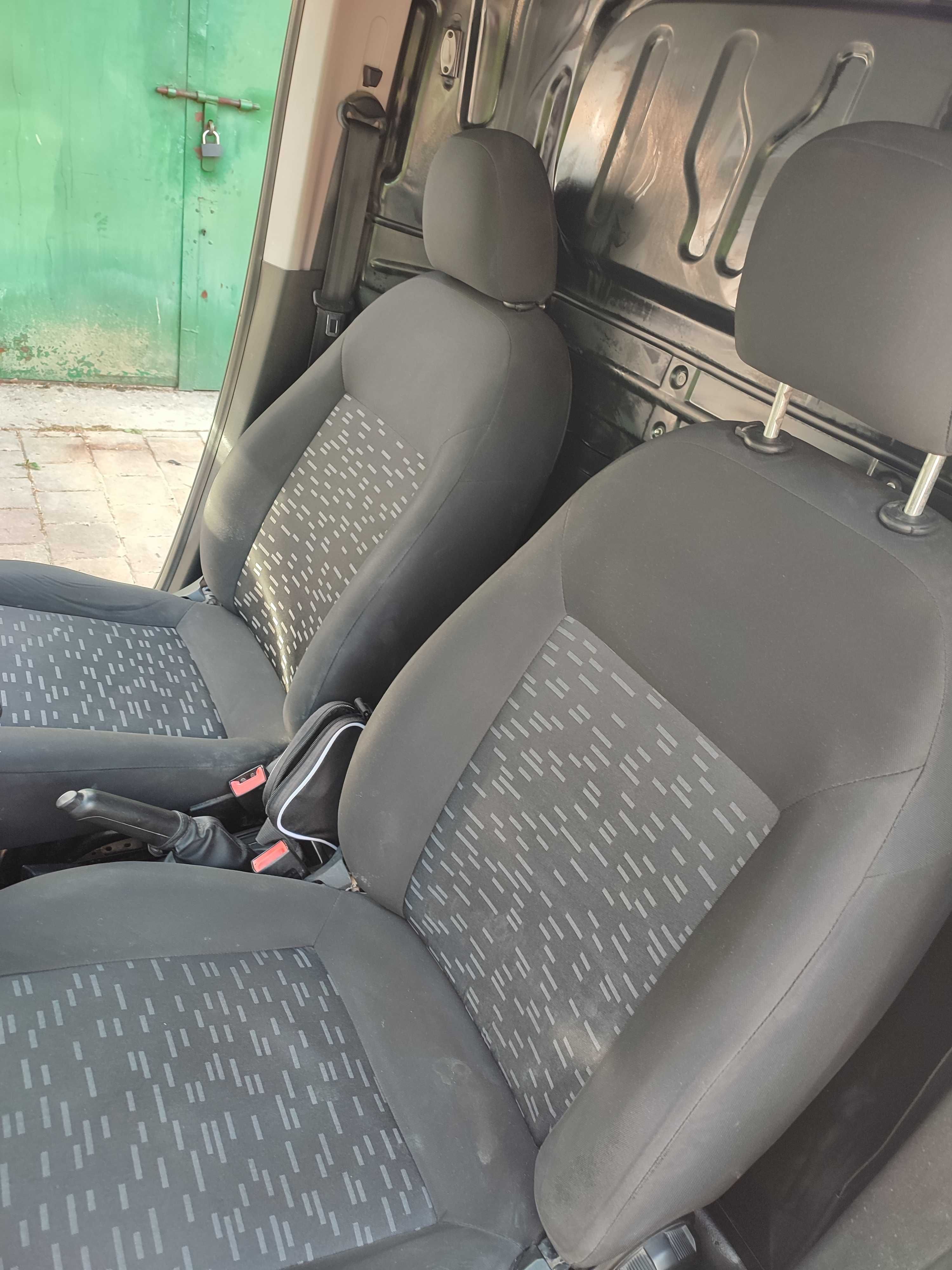 Opel Combo Van 1,6 CDTI 2017 rok