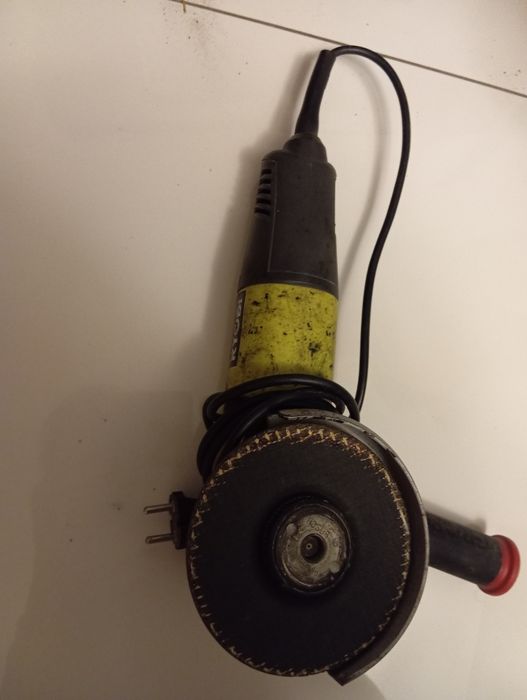 Szlifierka kątowa Ryobi EAG 750 RB