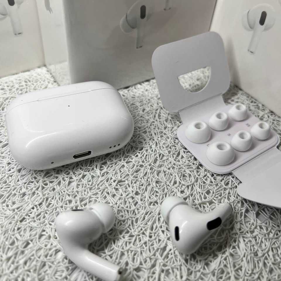 Навушники Apple AirPods Pro 2.