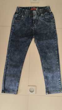 Spodnie jeansowe granatowe chłopięce rozmiar 128