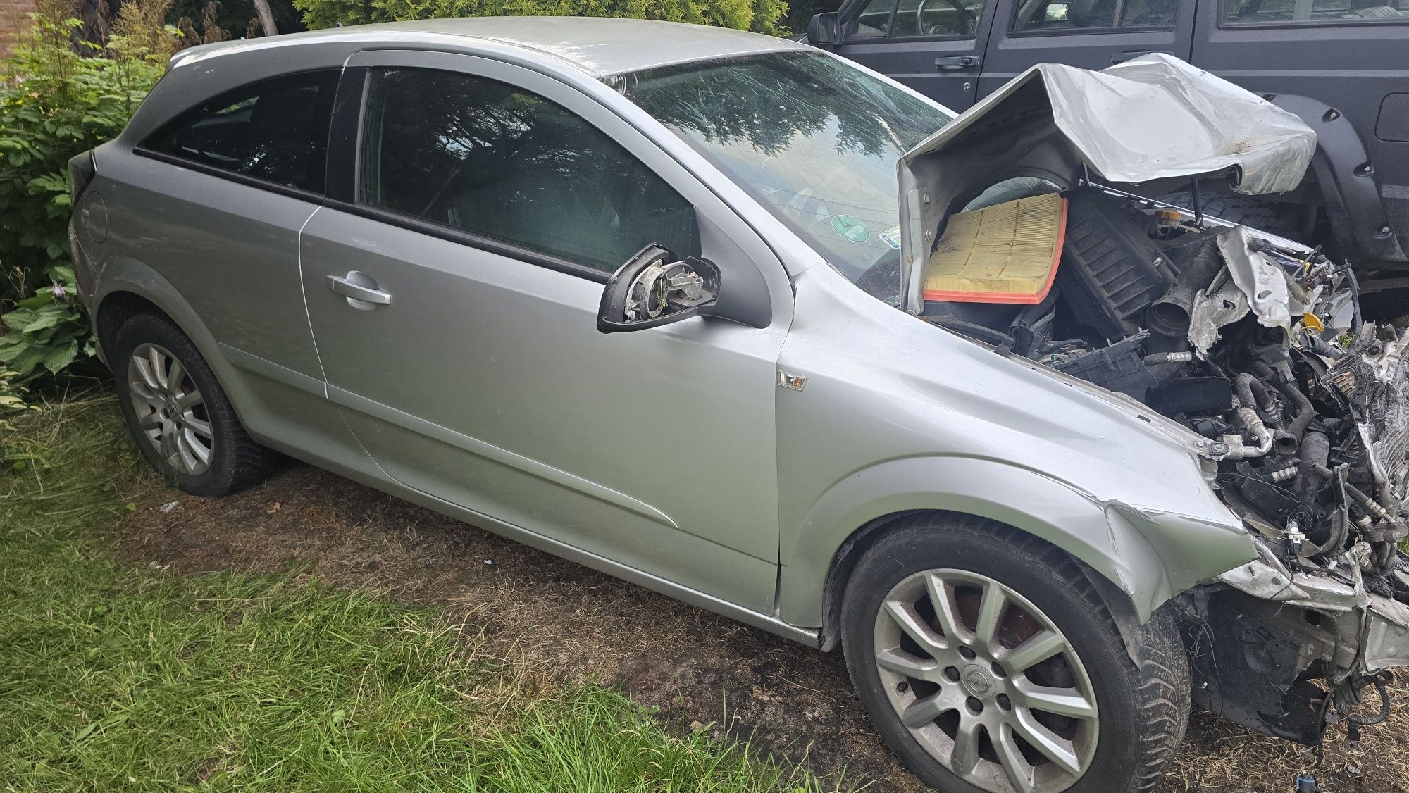 Astra h gtc benzyna po wypadku